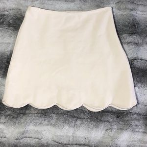 Saks fifth  Avenue small scalloped skirt.